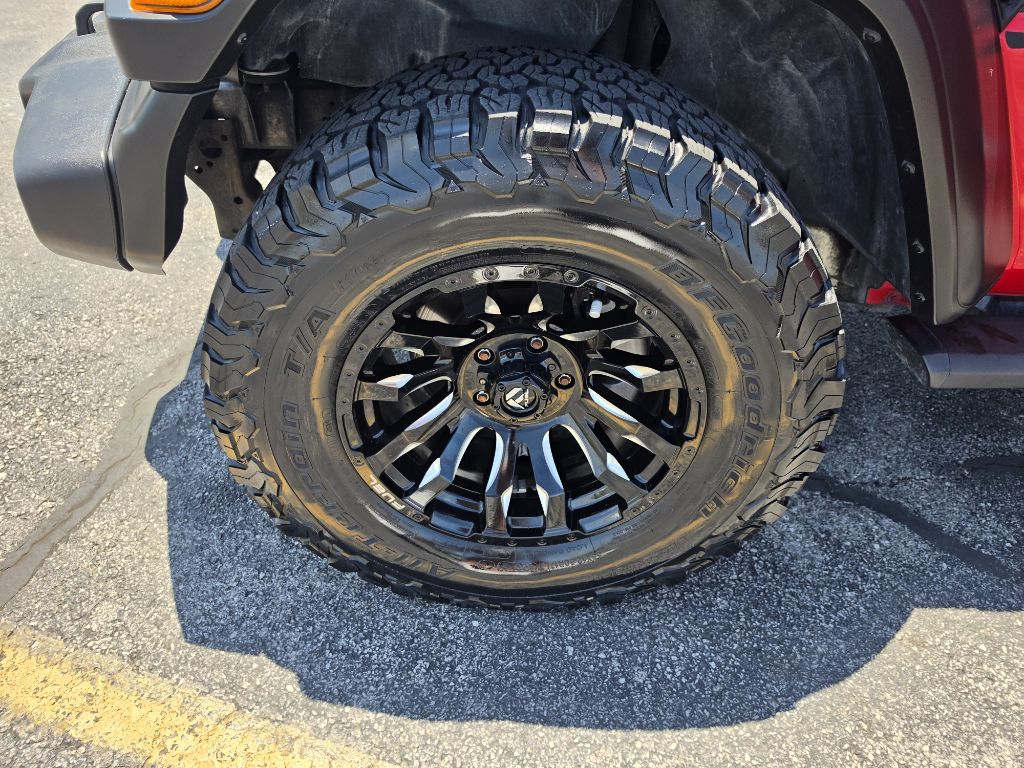 Photo 15 of this JEEP WRANGLER UNLIMI