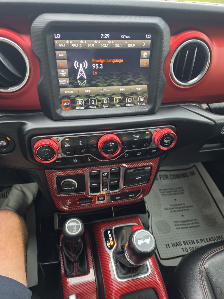 Photo 26 of this JEEP WRANGLER UNLIMI
