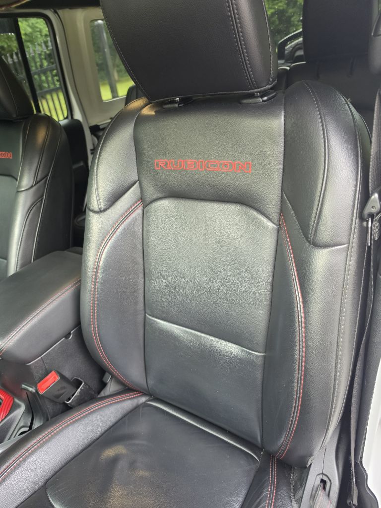 Photo 19 of this JEEP WRANGLER UNLIMI
