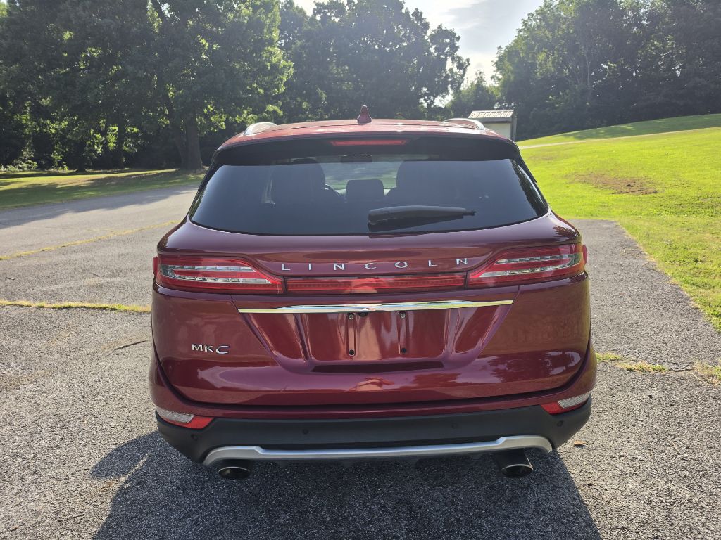 Photo 39 of this LINCOLN MKC