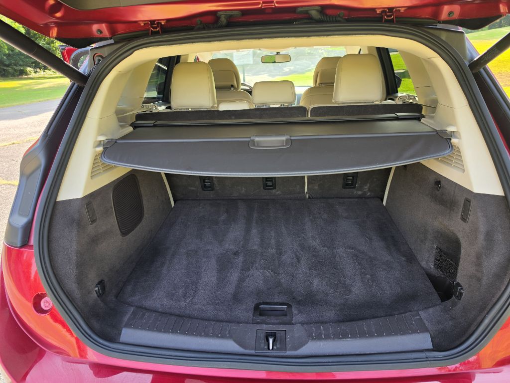 Photo 44 of this LINCOLN MKC