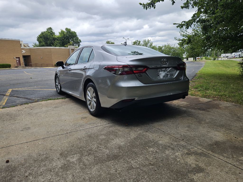 Photo 7 of this TOYOTA CAMRY