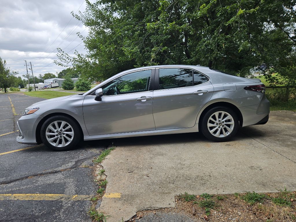 Photo 5 of this TOYOTA CAMRY