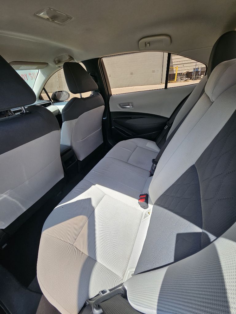 Photo 9 of this TOYOTA COROLLA
