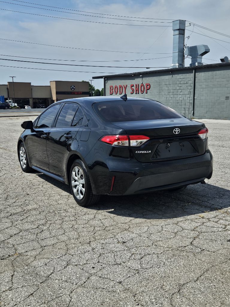 Photo 2 of this TOYOTA COROLLA