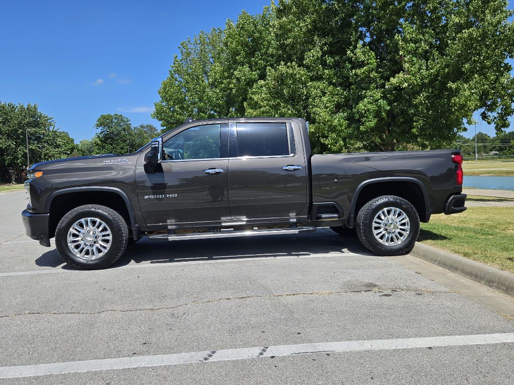 Photo 5 of this CHEVROLET SILVERADO 2500