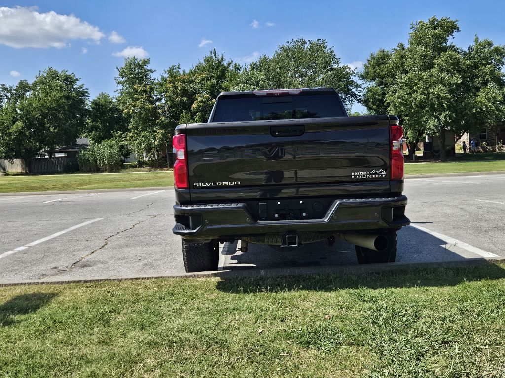 Photo 6 of this CHEVROLET SILVERADO 2500