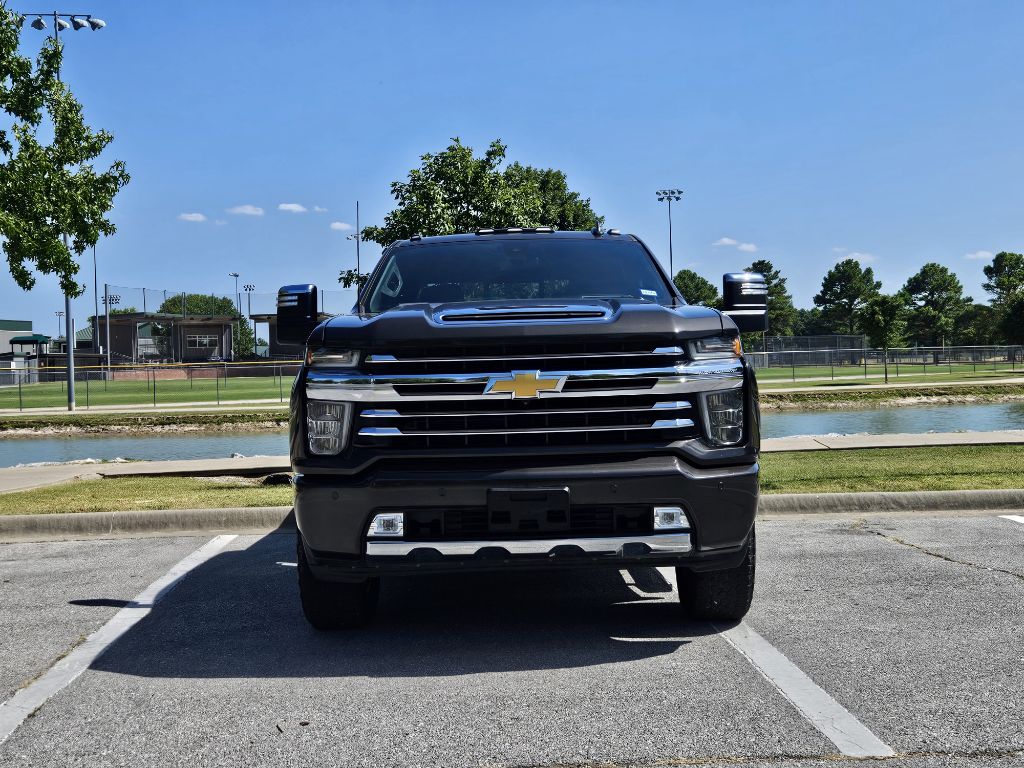 Photo 2 of this CHEVROLET SILVERADO 2500