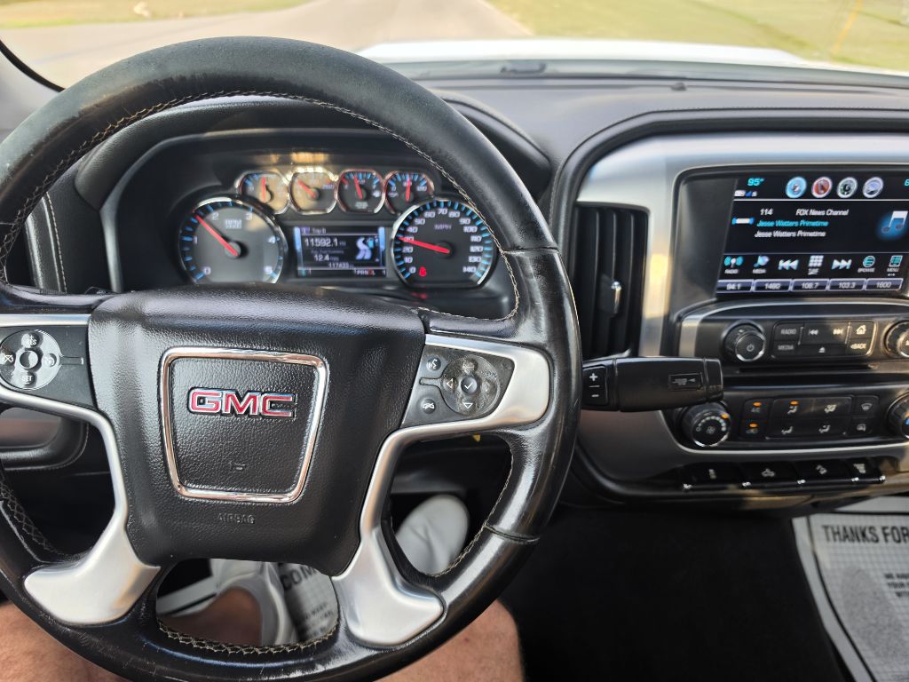 Photo 7 of this GMC SIERRA 2500