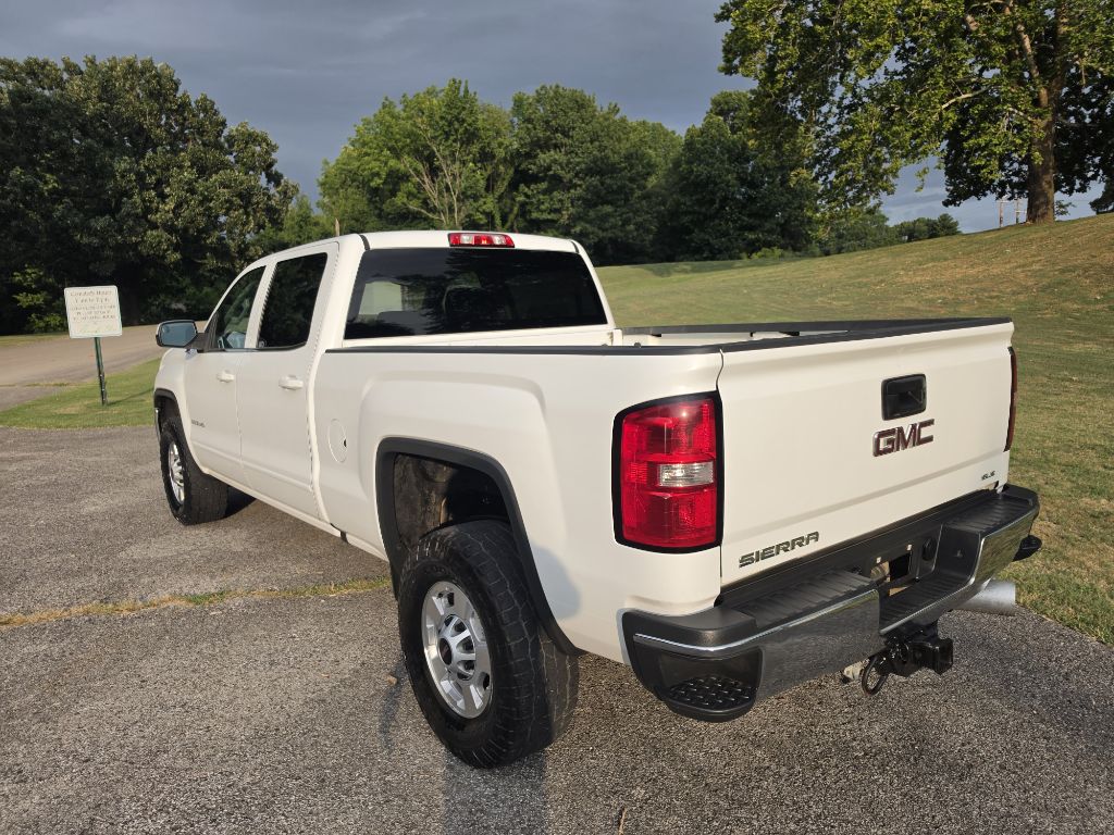 Photo 16 of this GMC SIERRA 2500