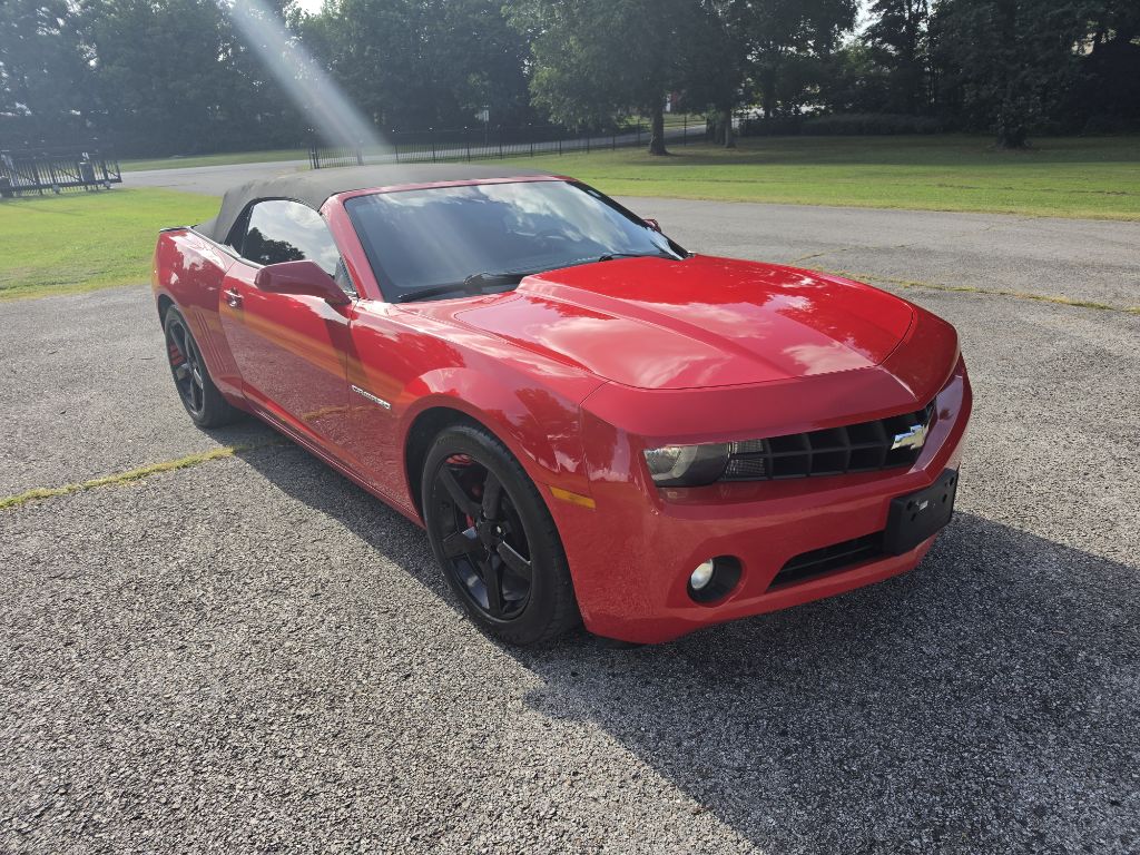 Photo 2 of this CHEVROLET CAMARO