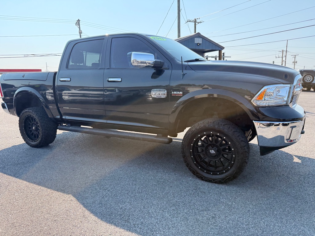Photo 3 of this RAM 1500