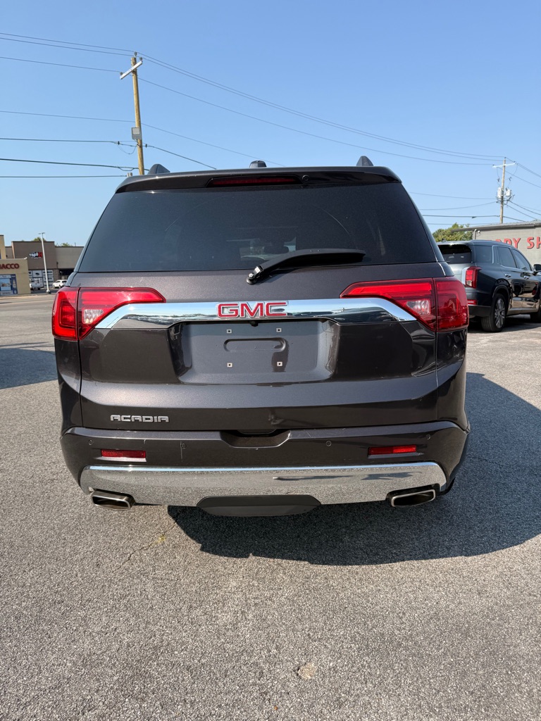 Photo 5 of this GMC ACADIA
