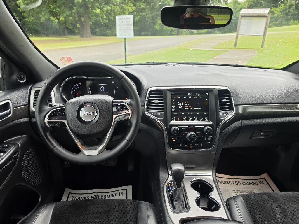 Photo 15 of this JEEP GRAND CHEROKEE