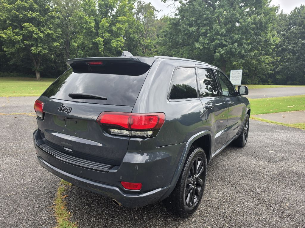 Photo 23 of this JEEP GRAND CHEROKEE