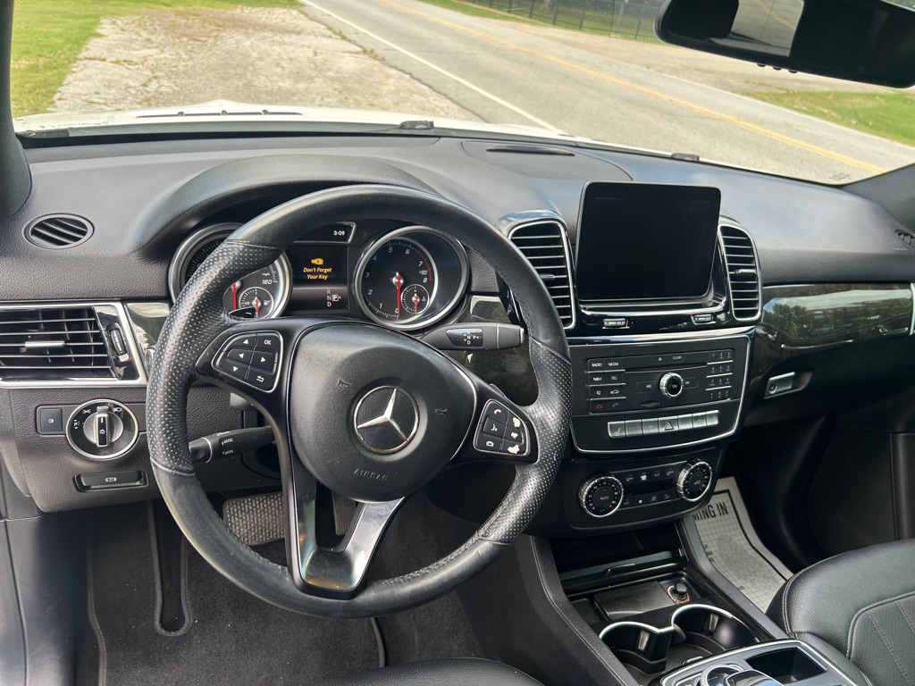 Photo 7 of this MERCEDES-BENZ GLE
