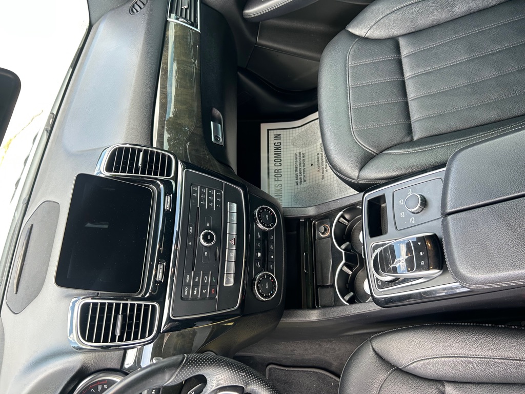 Photo 9 of this MERCEDES-BENZ GLE