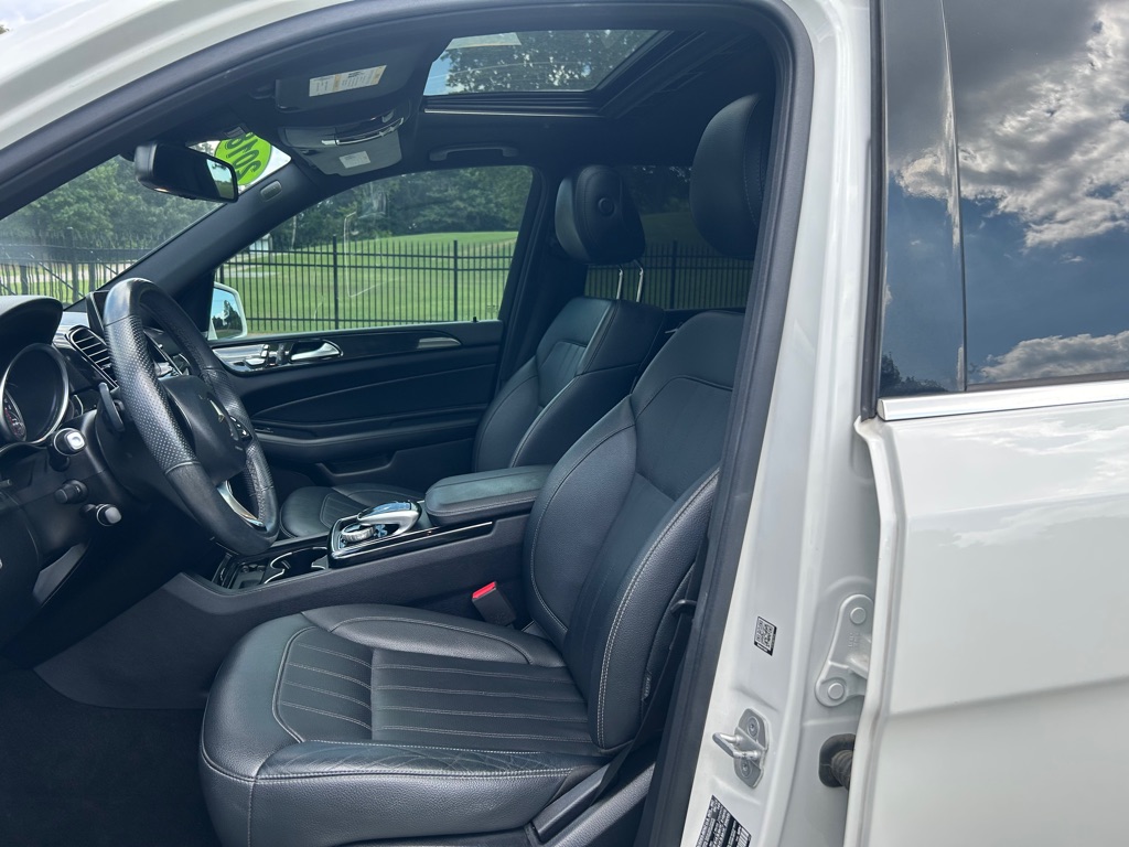 Photo 10 of this MERCEDES-BENZ GLE