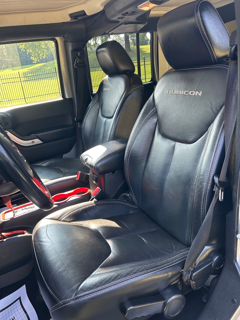 Photo 12 of this JEEP WRANGLER UNLIMI