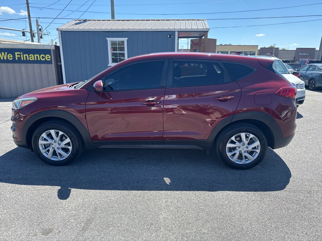 Photo 8 of this HYUNDAI TUCSON