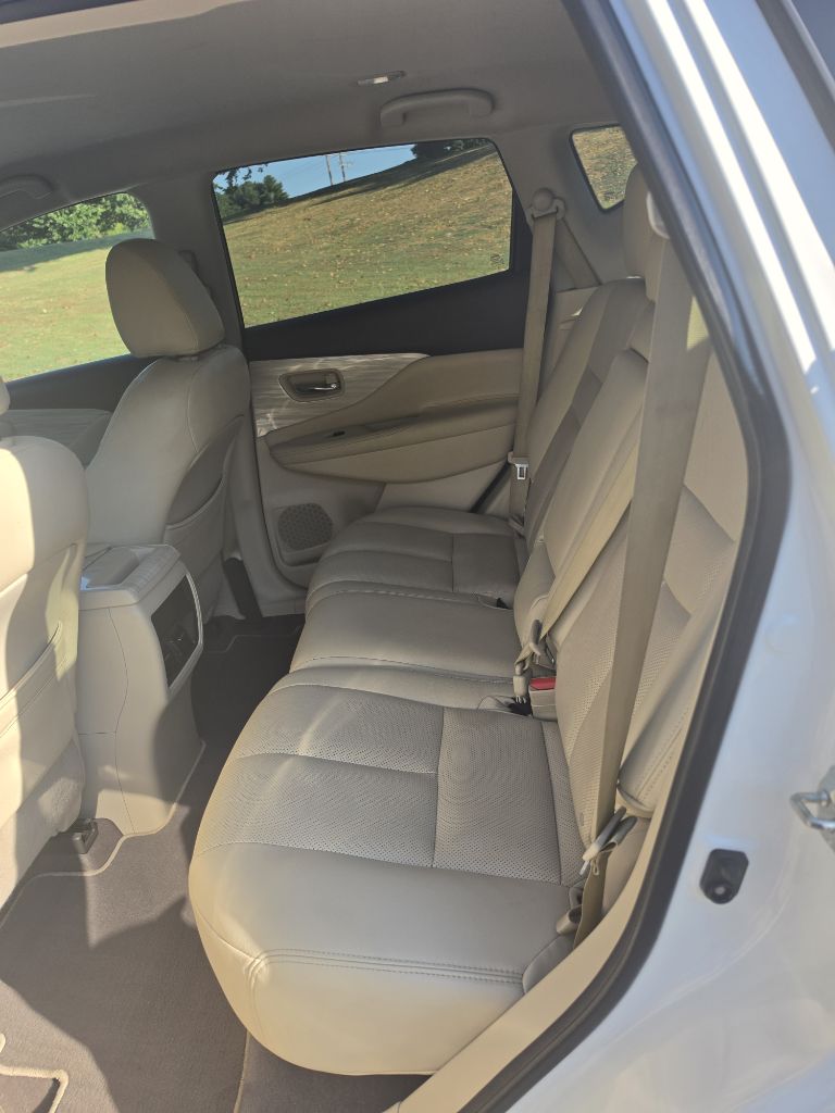 Photo 11 of this NISSAN MURANO