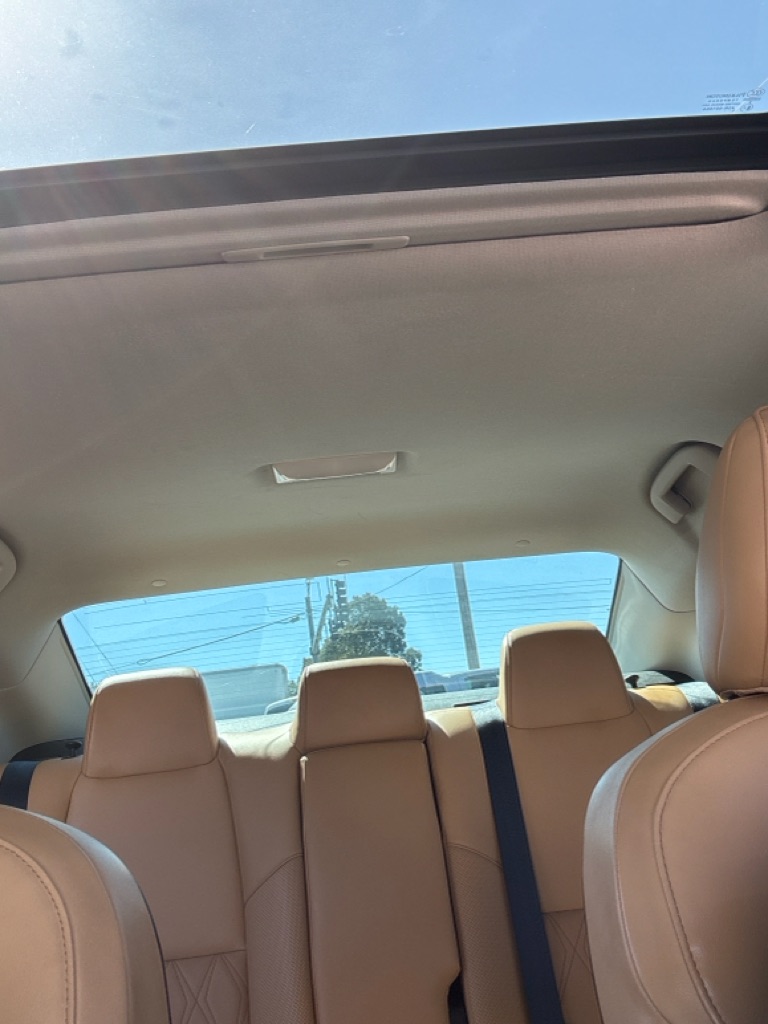 Photo 12 of this NISSAN SENTRA