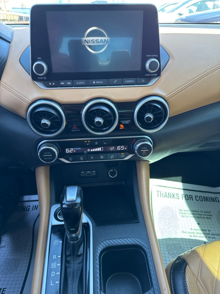 Photo 9 of this NISSAN SENTRA