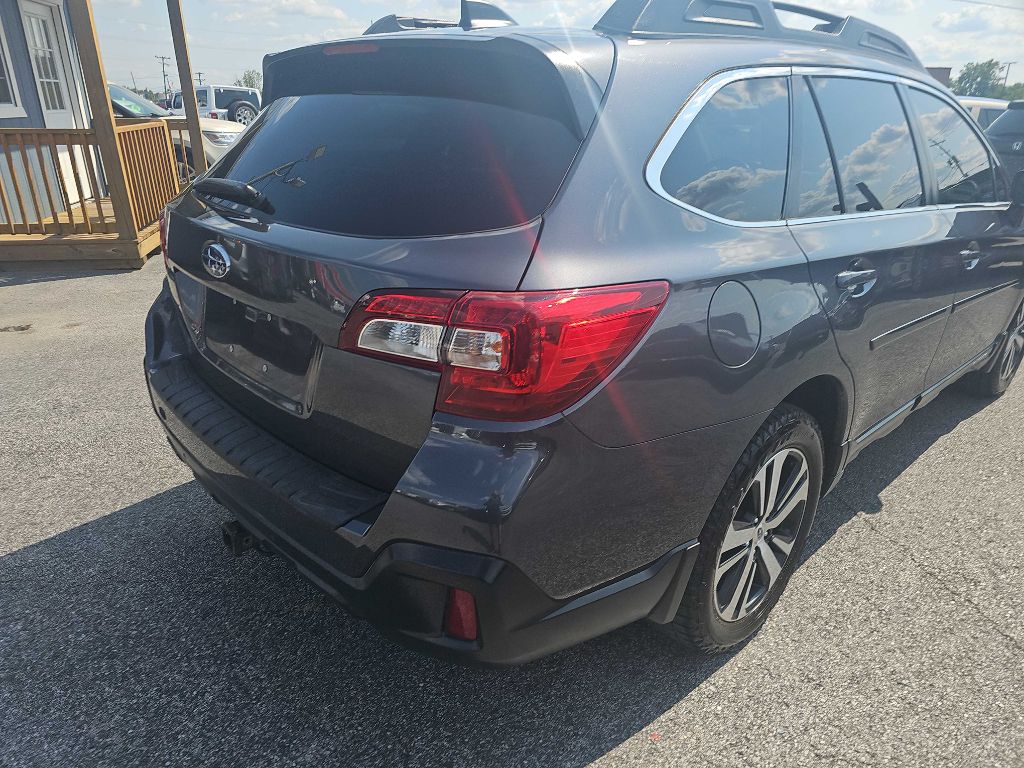 Photo 4 of this SUBARU OUTBACK