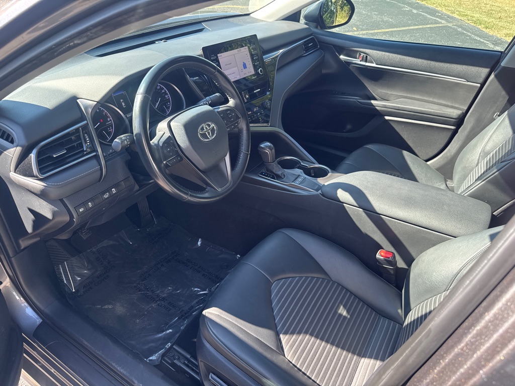 Photo 8 of this TOYOTA CAMRY