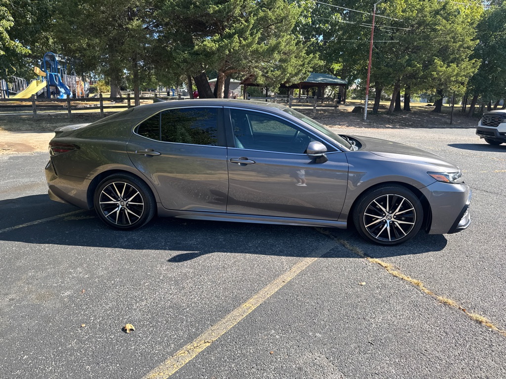 Photo 4 of this TOYOTA CAMRY