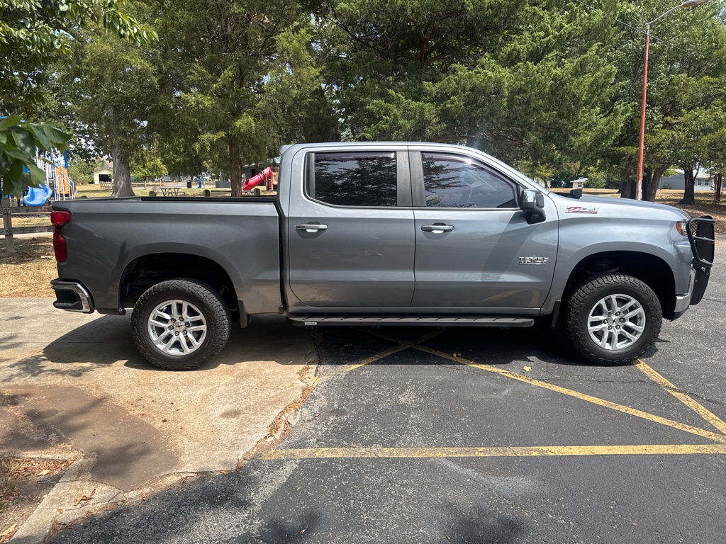 Photo 4 of this CHEVROLET SILVERADO 1500