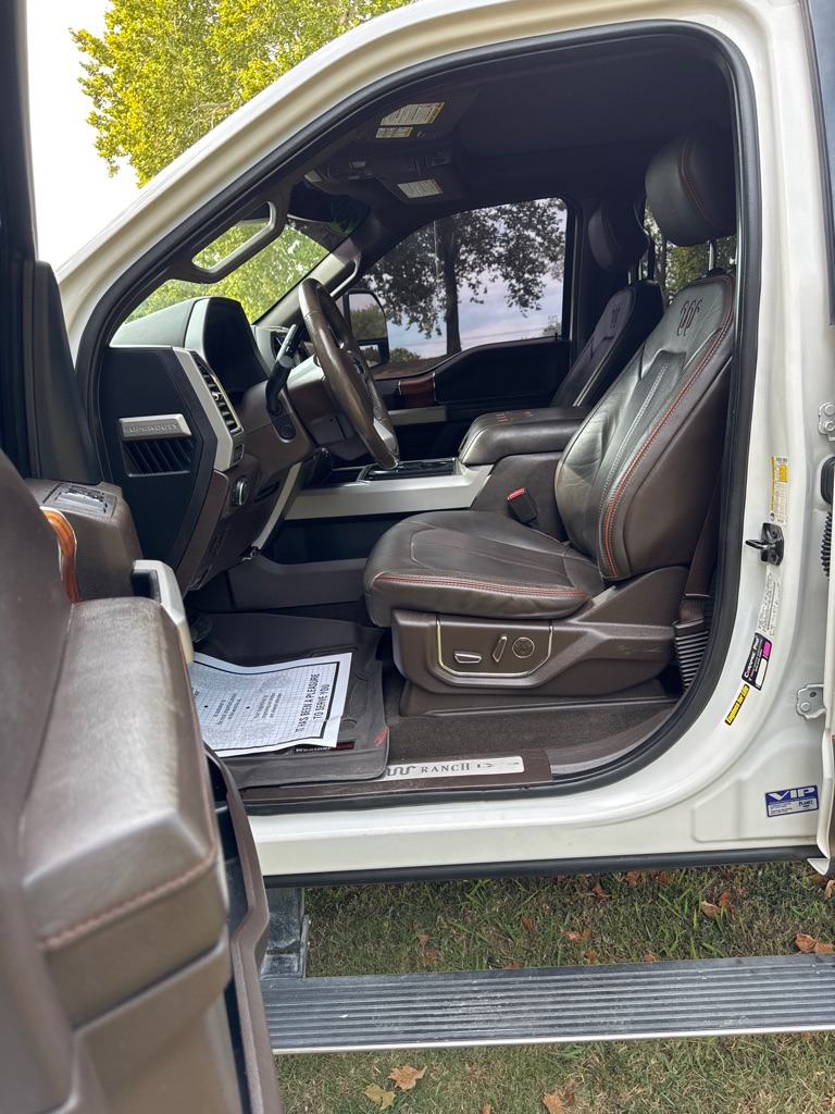 Photo 9 of this FORD F350