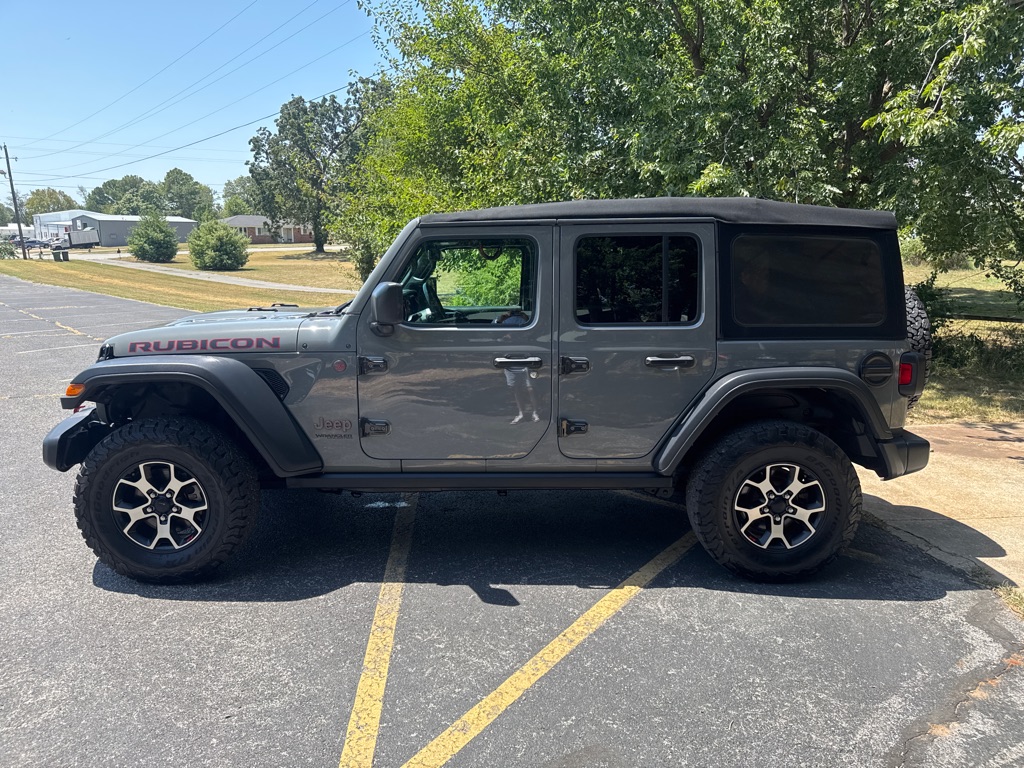 Photo 8 of this JEEP WRANGLER UNLIMI