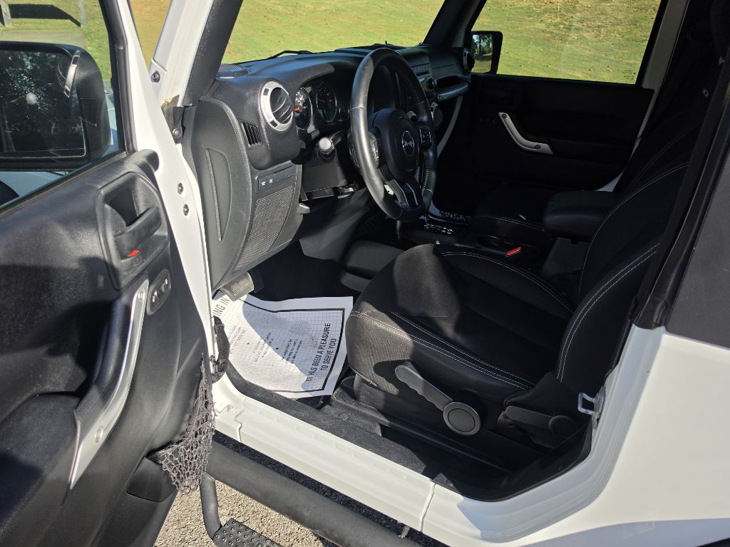 Photo 23 of this JEEP WRANGLER