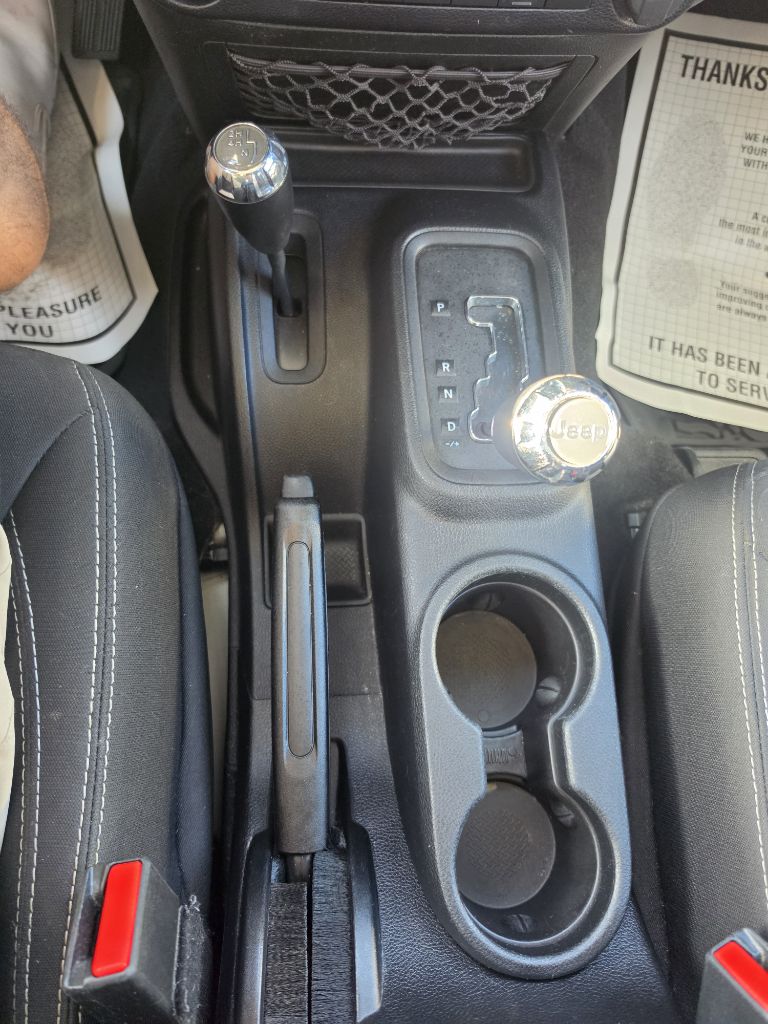 Photo 26 of this JEEP WRANGLER