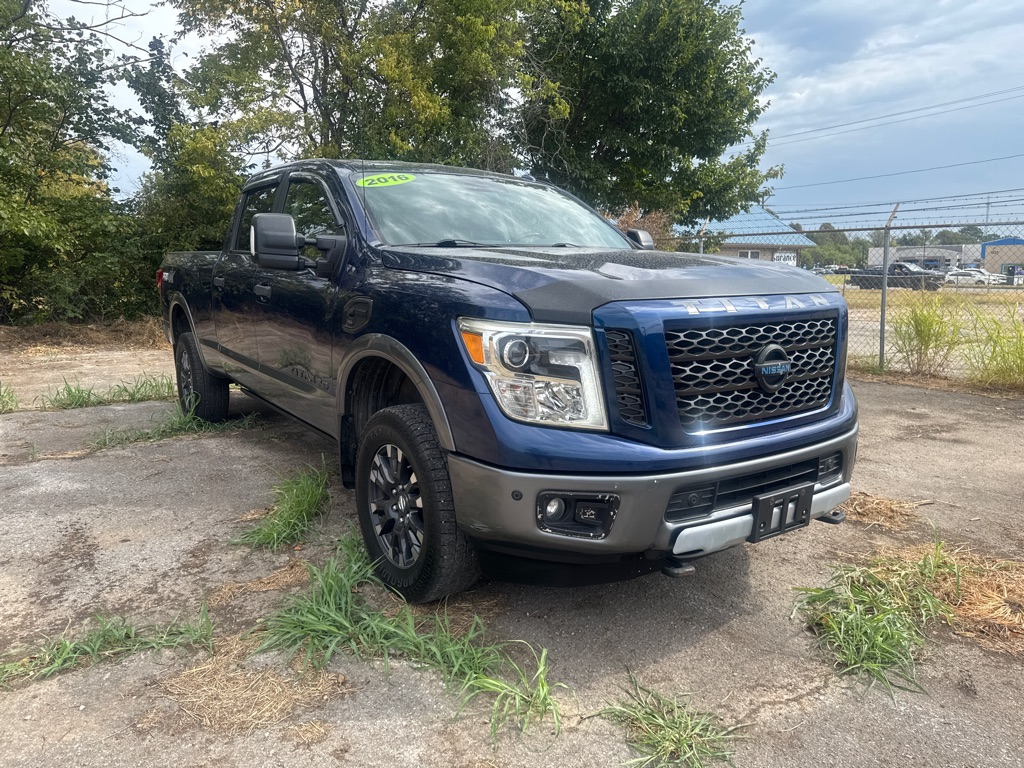 Photo 3 of this NISSAN TITAN XD