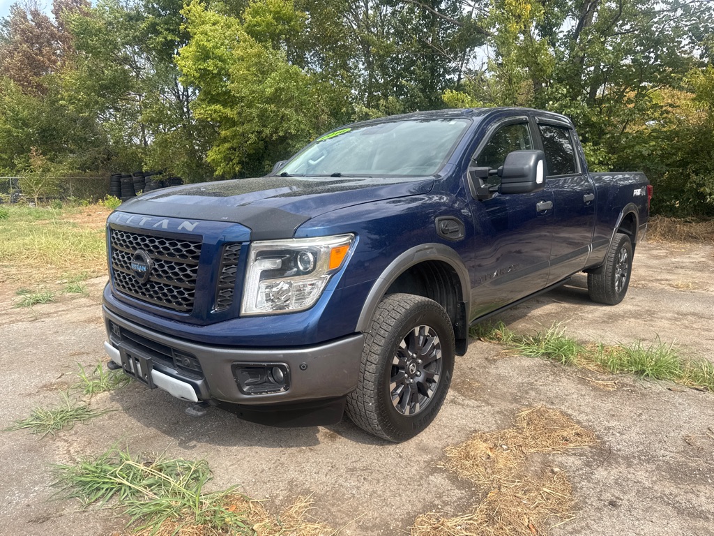 2016 NISSAN TITAN XD