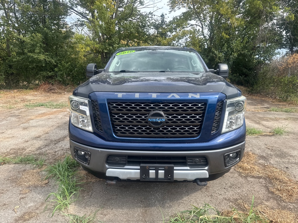 Photo 2 of this NISSAN TITAN XD