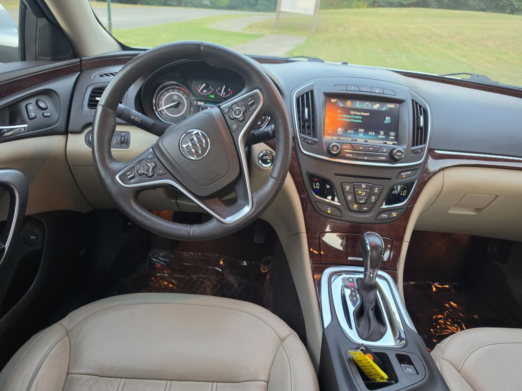 Photo 10 of this BUICK REGAL