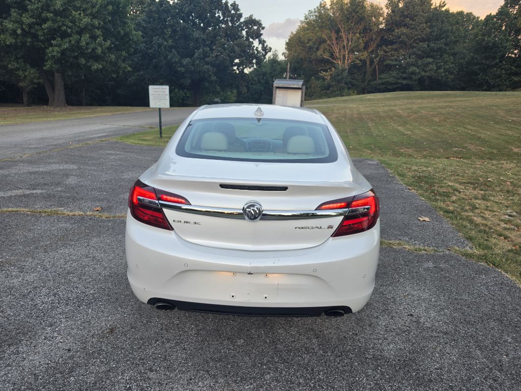 Photo 7 of this BUICK REGAL