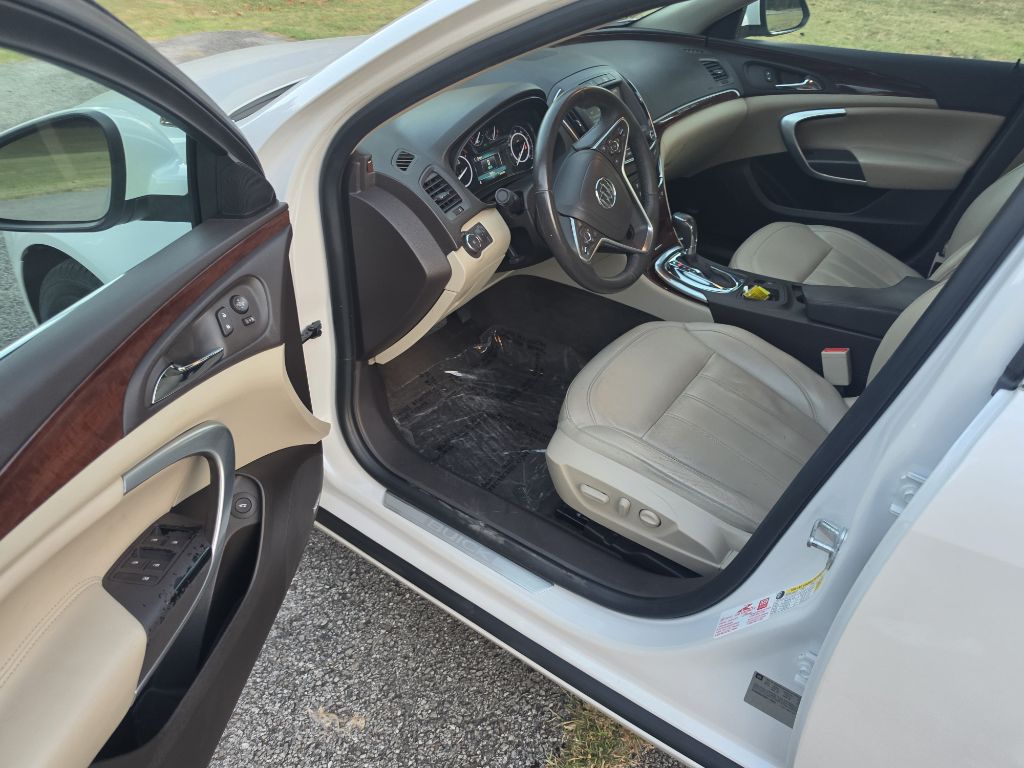 Photo 11 of this BUICK REGAL