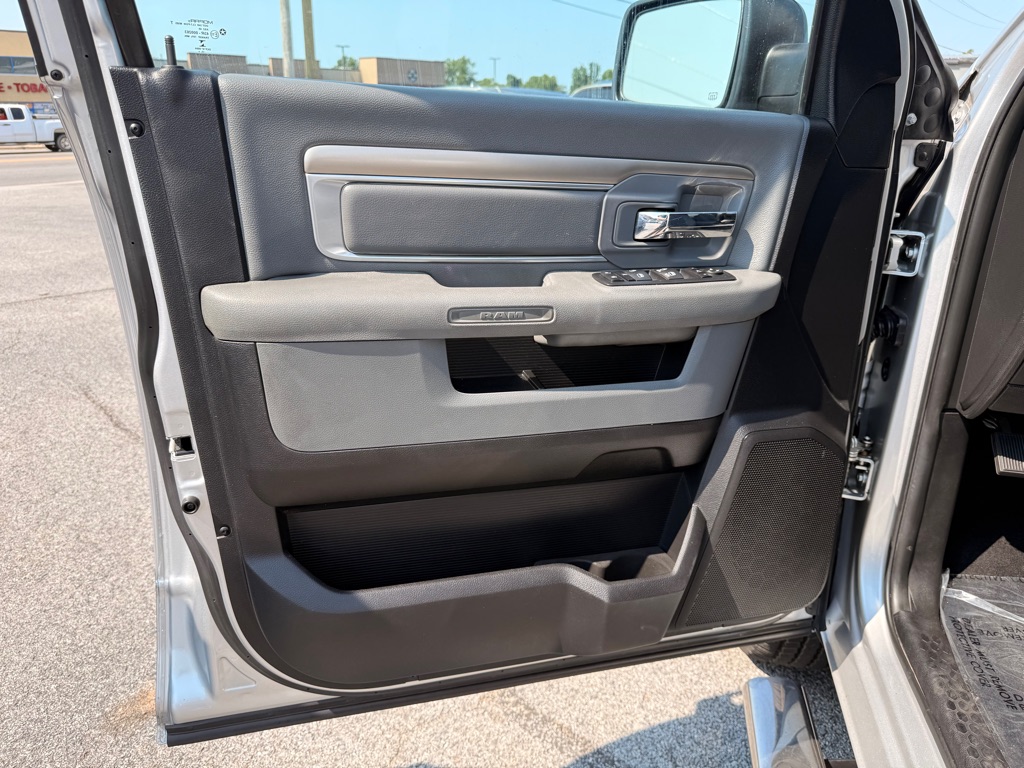 Photo 10 of this RAM 1500