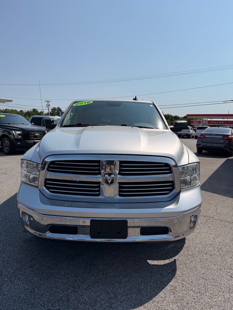 Photo 2 of this RAM 1500