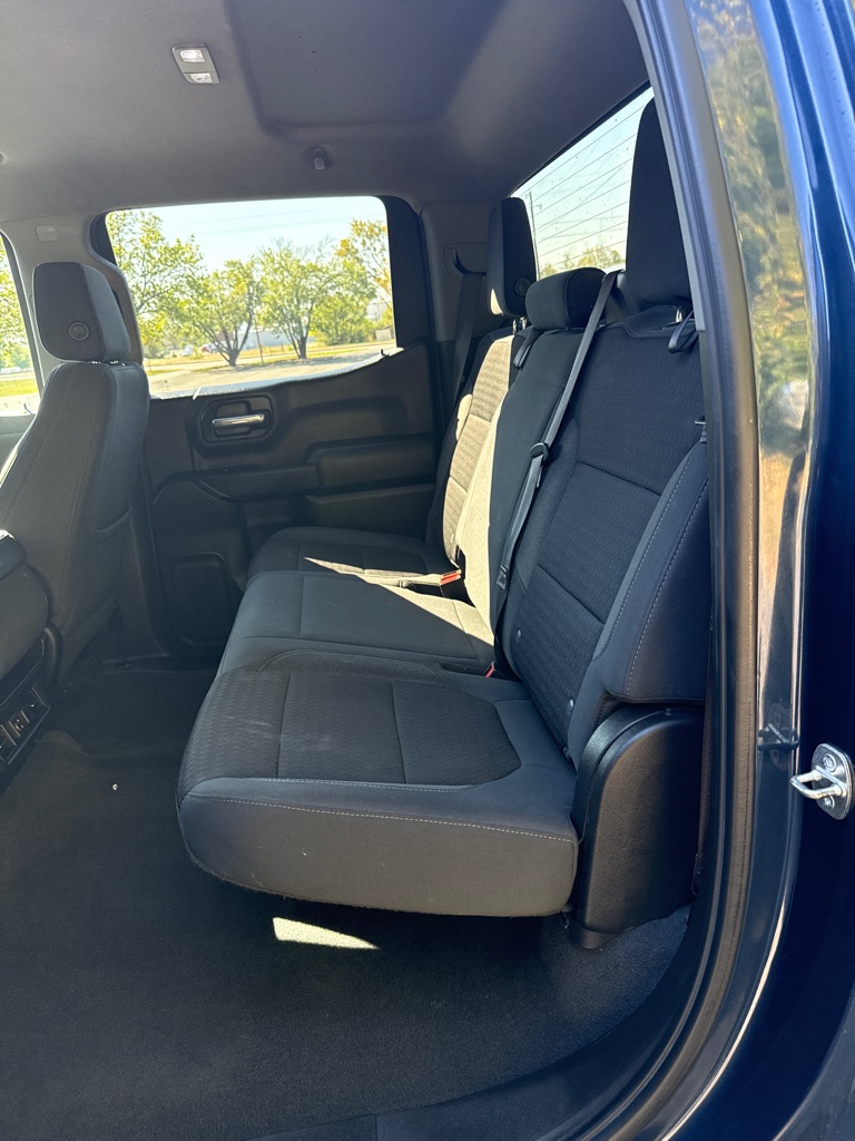Photo 7 of this CHEVROLET SILVERADO 1500