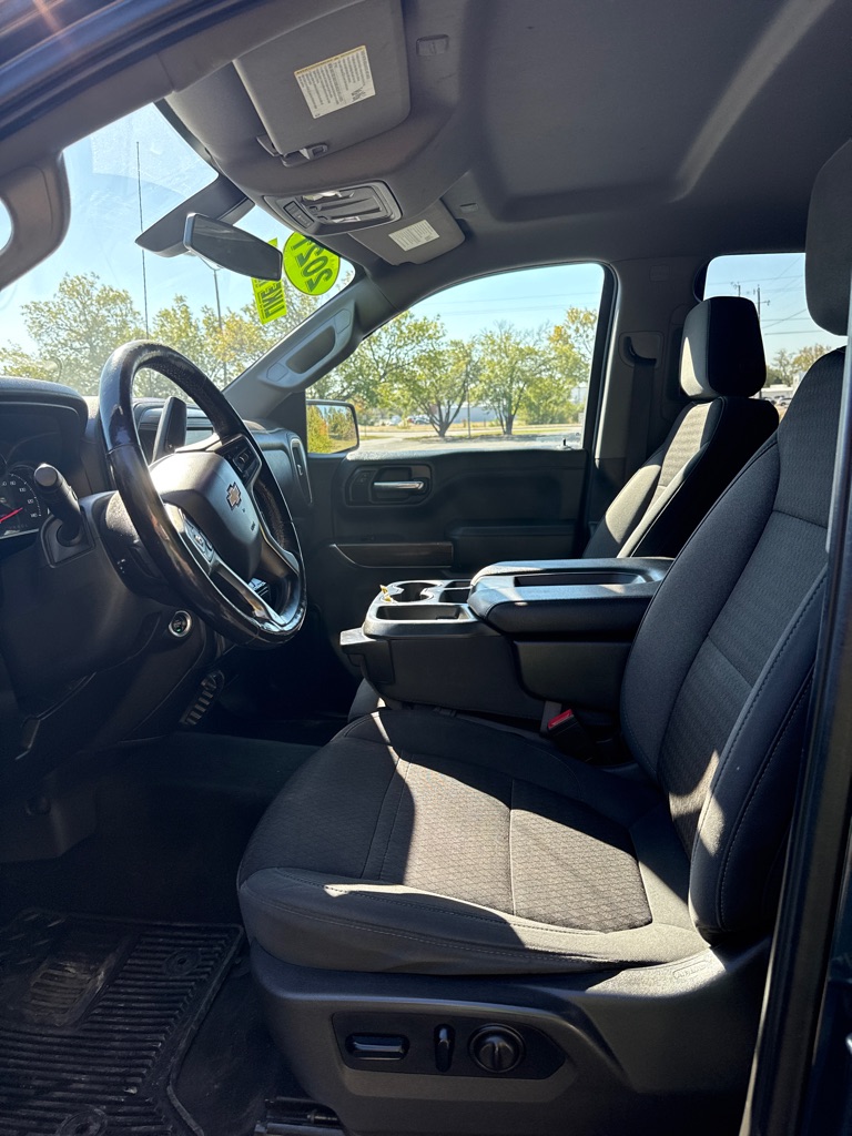 Photo 9 of this CHEVROLET SILVERADO 1500
