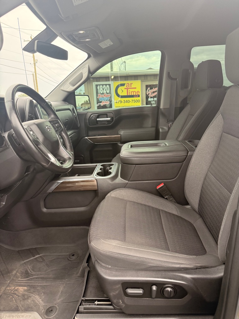 Photo 9 of this CHEVROLET SILVERADO 1500