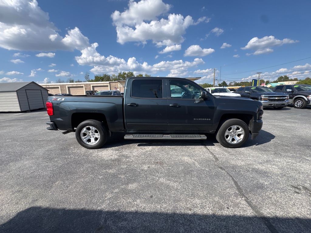 Photo 4 of this CHEVROLET SILVERADO 1500