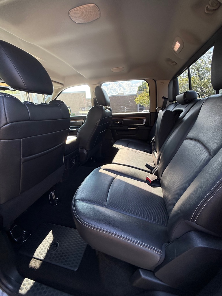 Photo 9 of this RAM 1500