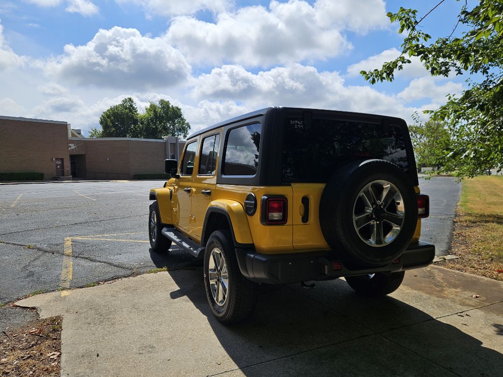 Photo 2 of this JEEP WRANGLER UNLIMI