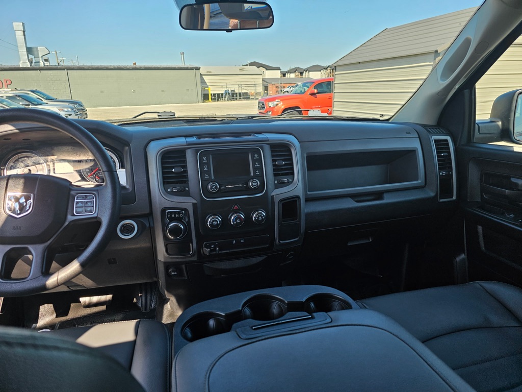 Photo 9 of this RAM 1500 CLASSIC